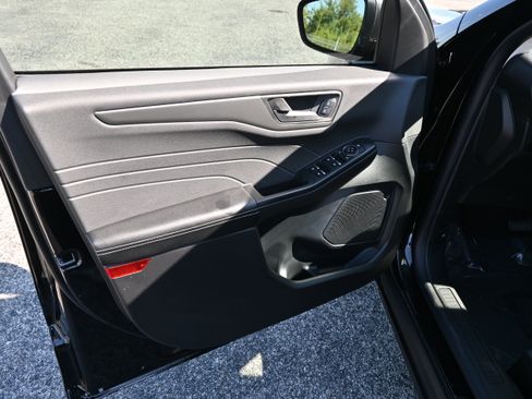 New 2026 Ford Escape Active image 14