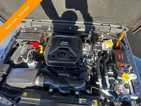 Used 2022 Jeep Wrangler Unlimited Sahara w/ Cold Weather Group image 25