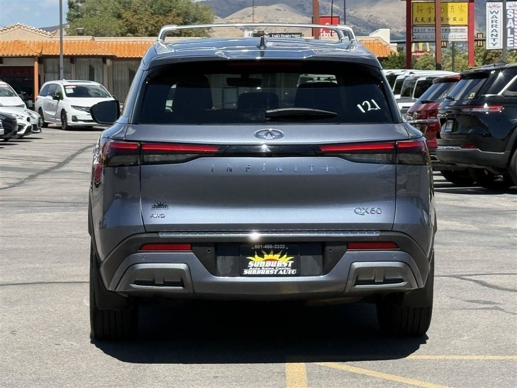 Used 2023 INFINITI QX60 Sensory w/ Cargo Package AWD/4WD image 6