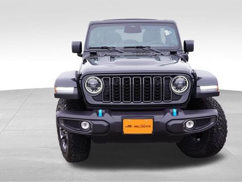 Certified 2025 Jeep Wrangler Unlimited Rubicon 4xe w/ Safety Group image 13