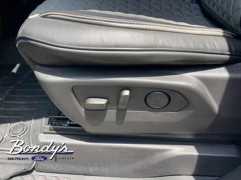 Used 2025 Chevrolet Silverado 2500 Custom w/ Custom Value Package AWD/4WD image 9