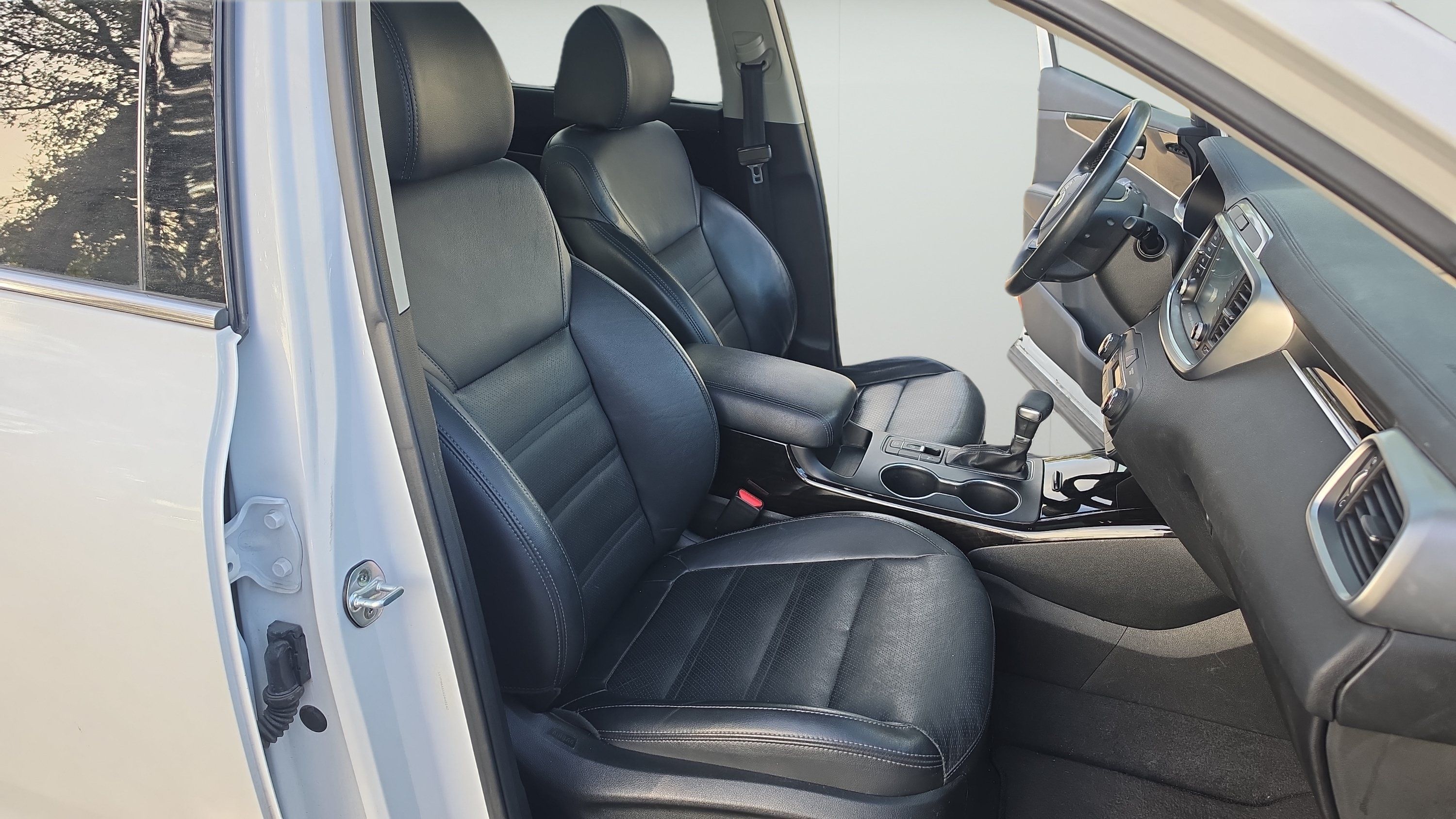 Used 2019 Kia Sorento EX w/ EX Touring Package FWD image 25