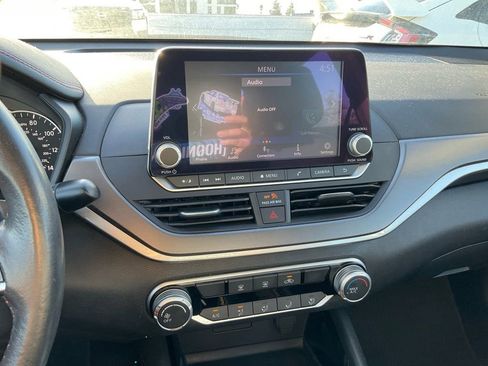Used 2023 Nissan Altima 2.5 SR image 21