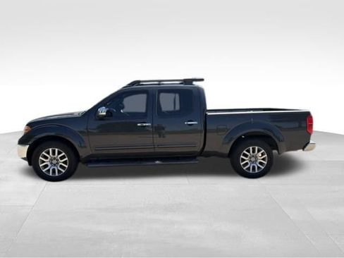 Used 2012 Nissan Frontier SL RWD image 8