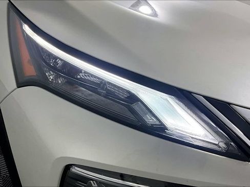 Used 2023 Nissan Rogue SV AWD/4WD image 31