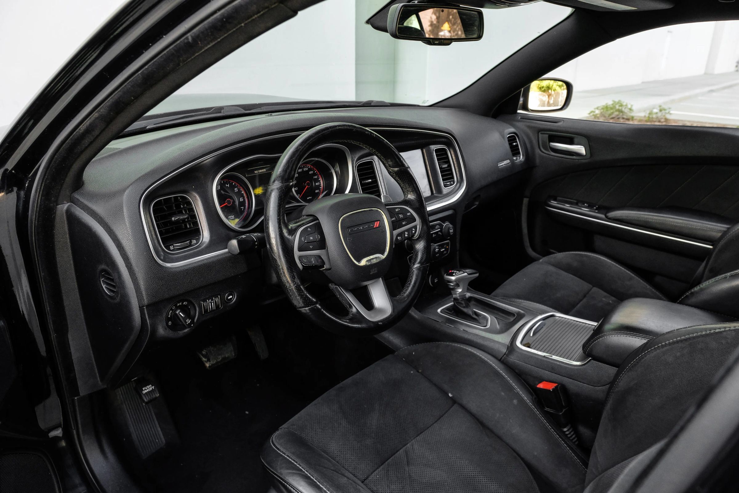 Used 2016 Dodge Charger R/T Scat Pack w/ Technology Group RWD image 16