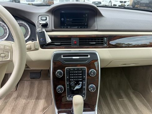 Used 2012 Volvo XC70 T6 Premier Plus image 19