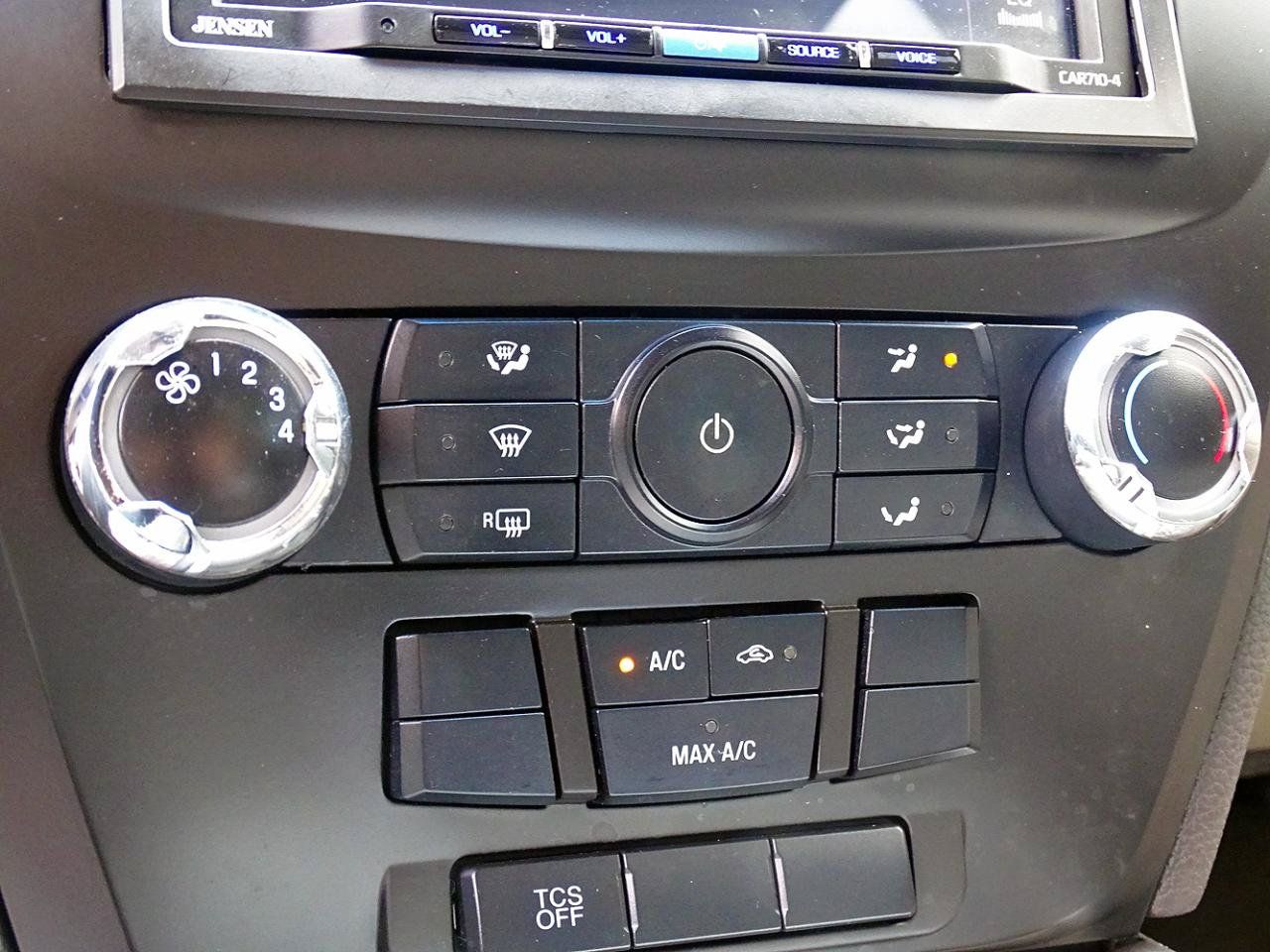 Used 2011 Ford Fusion SE FWD image 37