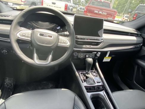 New 2026 Jeep Compass Latitude AWD/4WD image 11