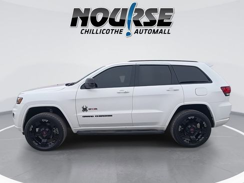 Used 2021 Jeep Grand Cherokee Laredo X image 5