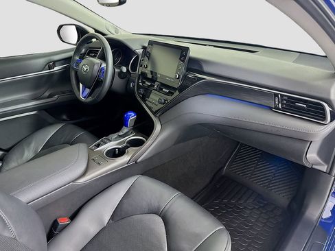 Used 2023 Toyota Camry XLE w/ Navigation Package image 28