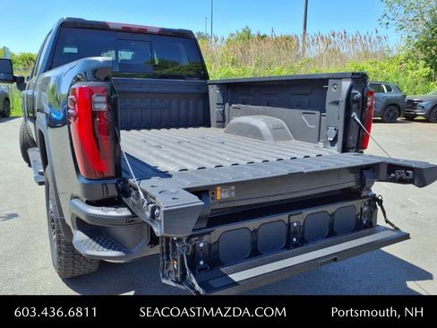 Used 2024 GMC Sierra 2500 Denali w/ Denali Reserve Package image 9