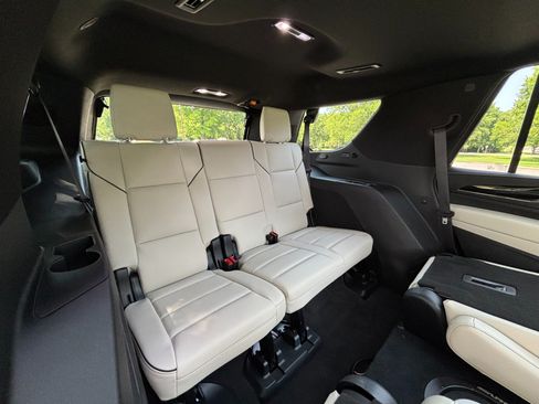 Used 2024 Cadillac Escalade Sport w/ LPO, ONYX Package AWD/4WD image 30