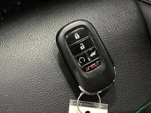 Used 2023 Honda Pilot Touring image 26