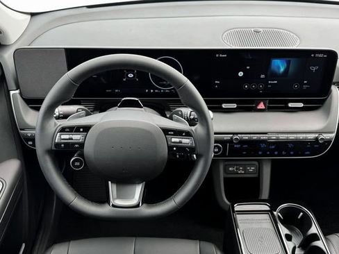 New 2025 Hyundai Ioniq 5 SEL image 17