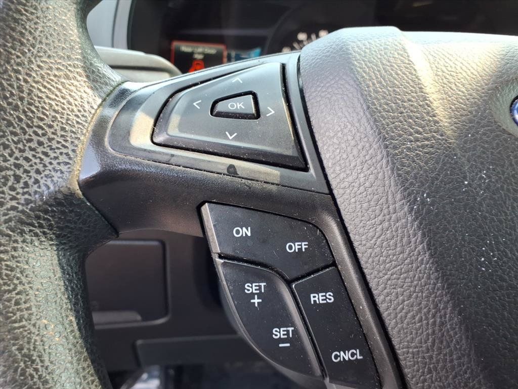 Used 2022 Ford Edge SE w/ Black Appearance Package AWD/4WD image 19