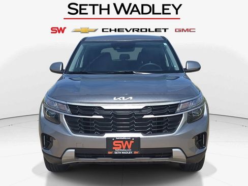 Used 2026 Kia Seltos LX AWD/4WD image 2