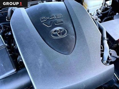 Certified 2019 Toyota Tacoma TRD Off-Road AWD/4WD image 31