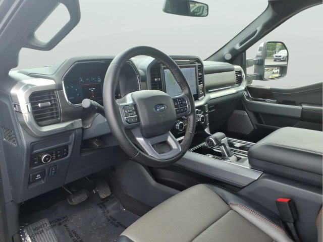 Used 2025 Ford F150 Lariat w/ Equipment Group 501A Mid AWD/4WD image 7