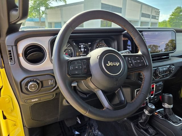 Used 2024 Jeep Gladiator Sport AWD/4WD image 10