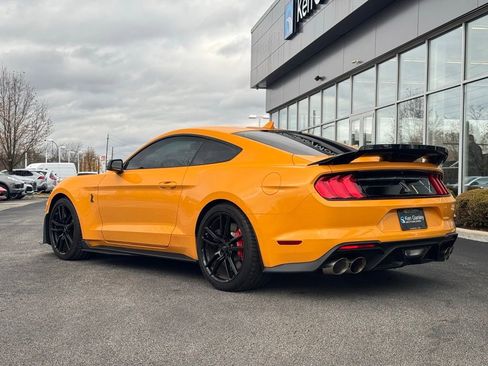 Used 2022 Ford Mustang Shelby GT500 w/ Technology Package image 4