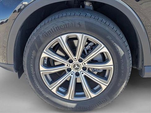 Used 2024 Mercedes-Benz GLC 300 image 23