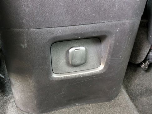 Used 2024 Toyota Grand Highlander XLE image 17