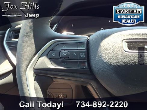 Used 2023 Jeep Grand Cherokee Limited AWD/4WD image 17