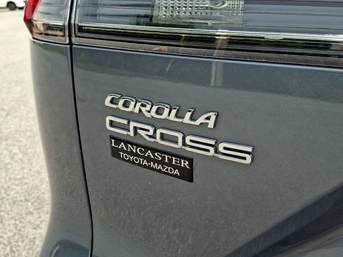 Certified 2022 Toyota Corolla Cross XLE w/ Convenience Package AWD/4WD image 31