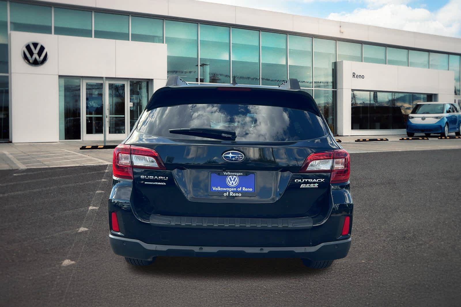Used 2017 Subaru Outback 2.5i Limited AWD/4WD image 6