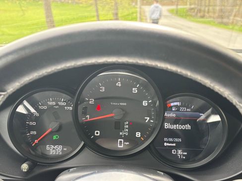 Used 2017 Porsche 718 Cayman RWD image 40