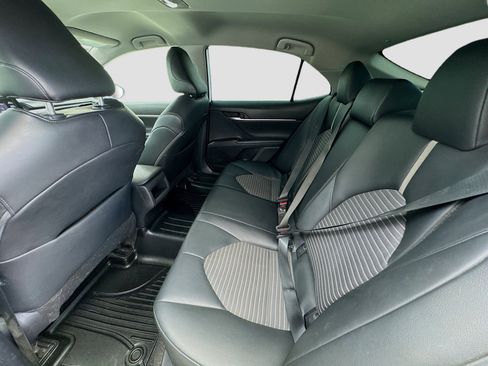 Used 2022 Toyota Camry SE w/ Convenience Package FWD image 15