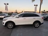 Used 2017 Kia Sorento LX w/ LX Convenience Package image 2