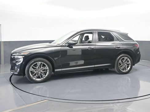 Used 2022 Genesis GV70 2.5T w/ Select Package image 2