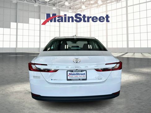 Used 2026 Toyota Camry LE FWD image 4