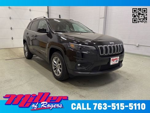 Used 2019 Jeep Cherokee Latitude Plus w/ Cold Weather Group image 1