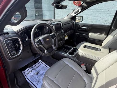 Used 2019 Chevrolet Silverado 1500 LTZ w/ LTZ Premium Package AWD/4WD image 14