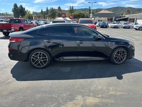 Used 2020 Kia Optima SE image 4