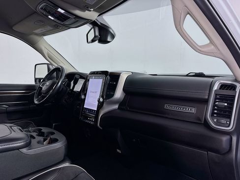 Used 2023 RAM 2500 Laramie image 32