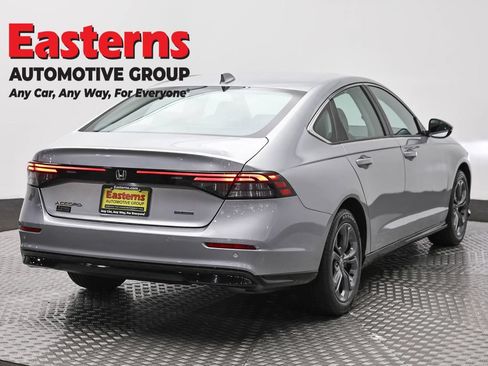 Used 2025 Honda Accord EX-L image 5