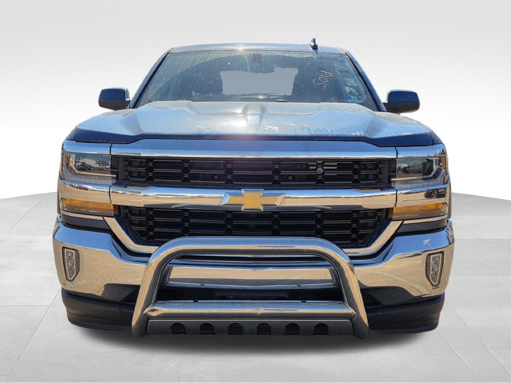 Used 2018 Chevrolet Silverado 1500 LT w/ All Star Edition AWD/4WD image 3