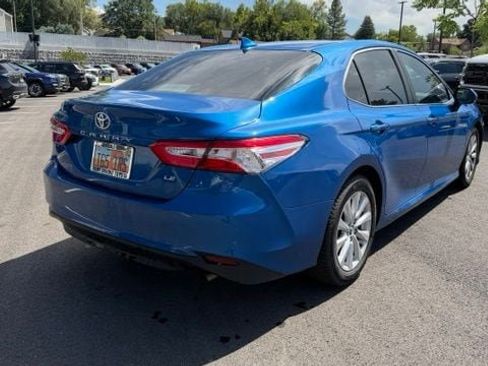 Used 2020 Toyota Camry LE w/ Carpet Mat Package FWD image 5