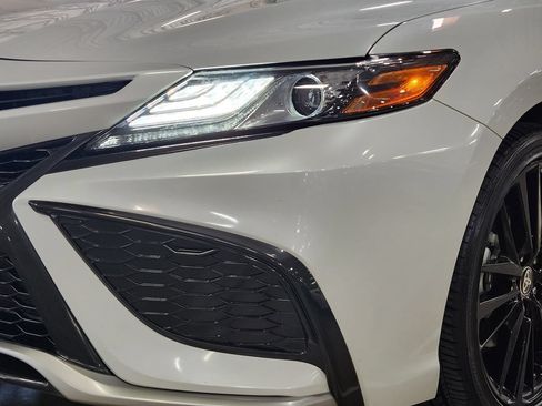 Used 2024 Toyota Camry XSE FWD image 14