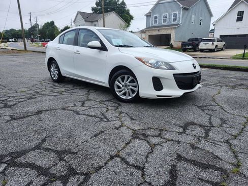 Used 2013 MAZDA MAZDA3 i Touring FWD image 1