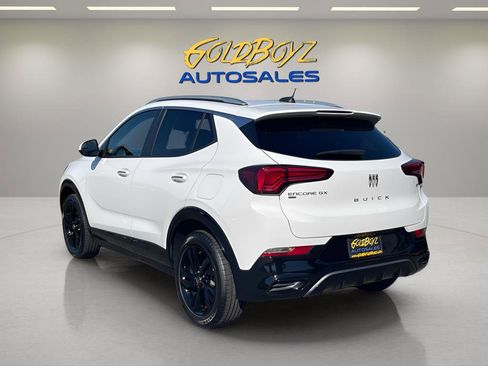 Used 2024 Buick Encore GX Sport Touring image 6