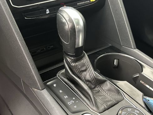 Used 2021 Volkswagen Atlas SEL Premium AWD/4WD image 19