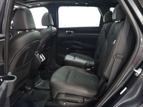 Used 2024 Kia Sorento SX Prestige AWD/4WD image 35