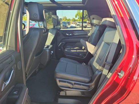 Used 2023 GMC Yukon Denali w/ LPO, Floor Liner Package image 20