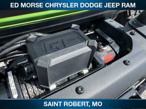 Used 2025 Jeep Wrangler Unlimited Rubicon AWD/4WD image 11