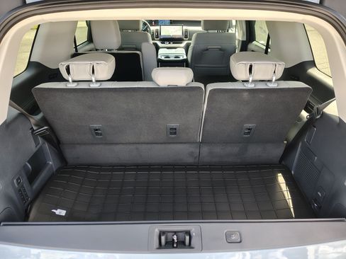 New 2027 Ford Expedition Active RWD image 14